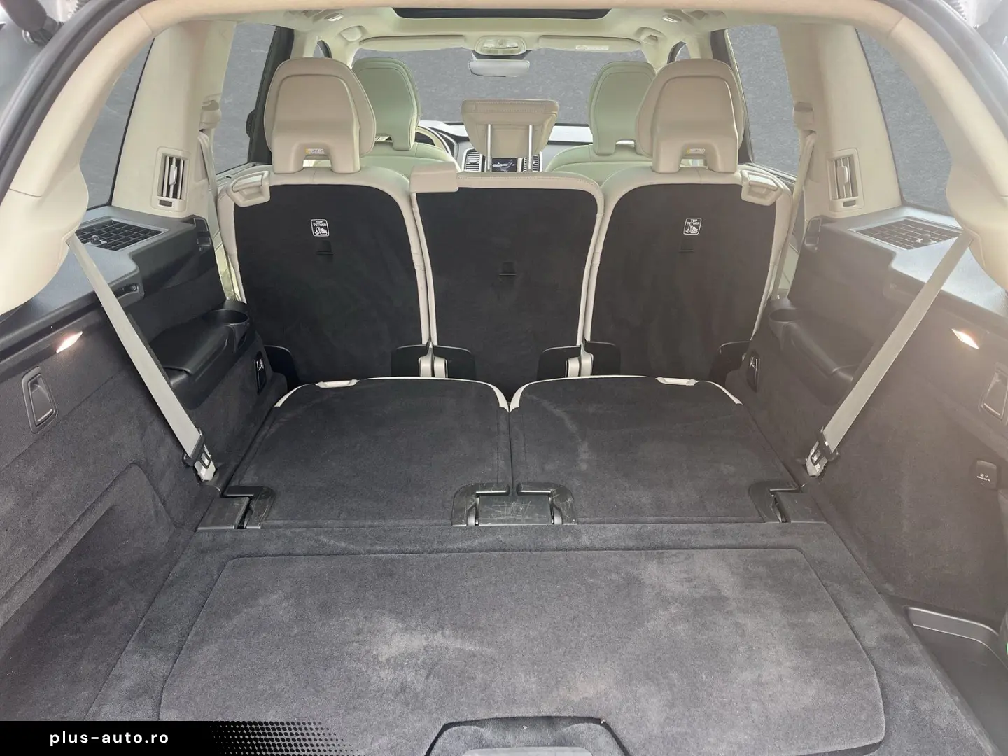 VOLVO XC90 Ultimate Dark T8 AWD Plug-In