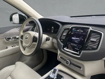 VOLVO XC90 Ultimate Dark T8 AWD Plug-In