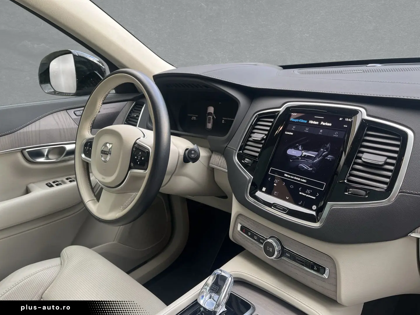 VOLVO XC90 Ultimate Dark T8 AWD Plug-In
