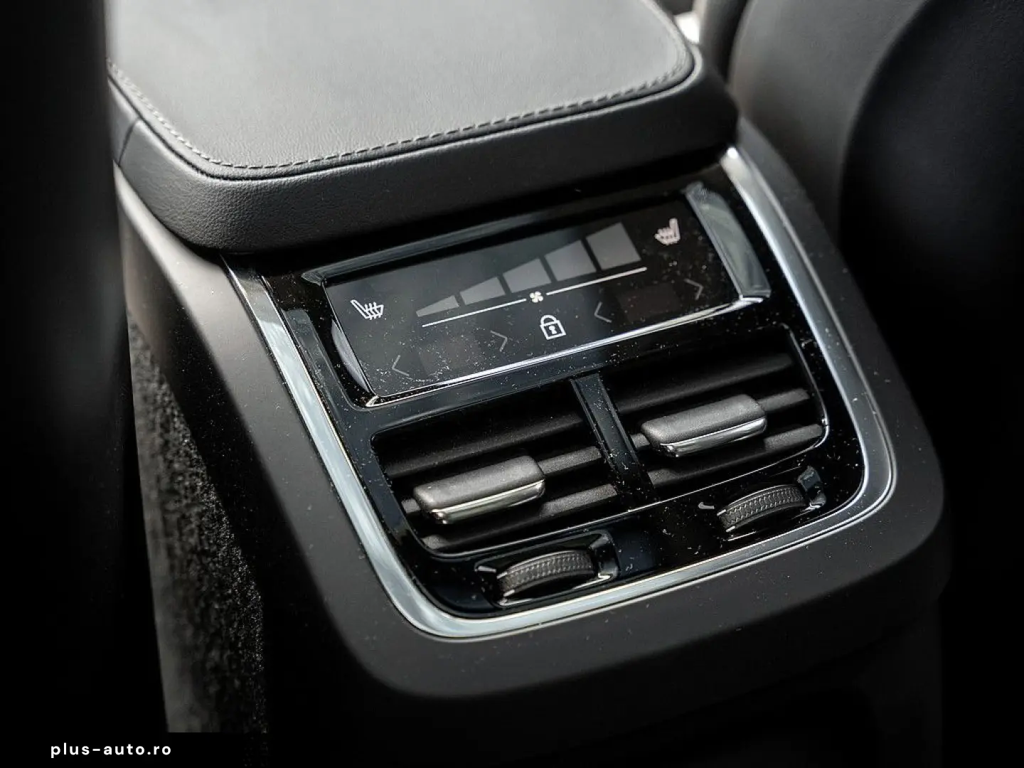 VOLVO XC90 T8 Ultimate Bright Recharge AWD AKTIVSITZE
