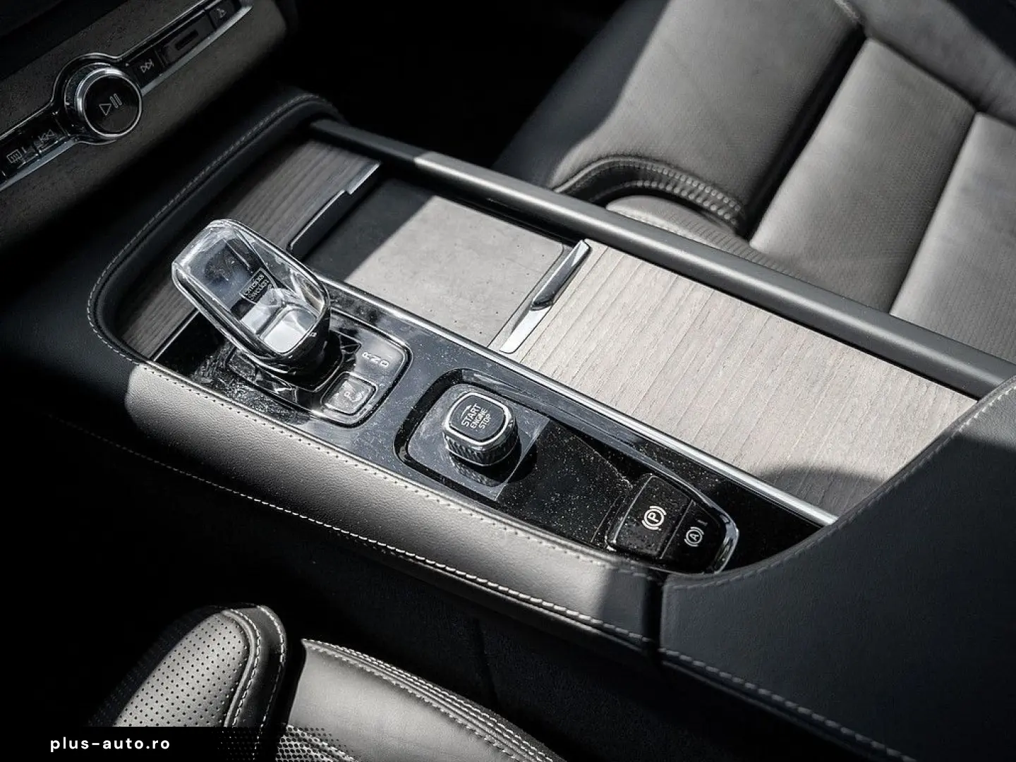 VOLVO XC90 T8 Ultimate Bright Recharge AWD AKTIVSITZE