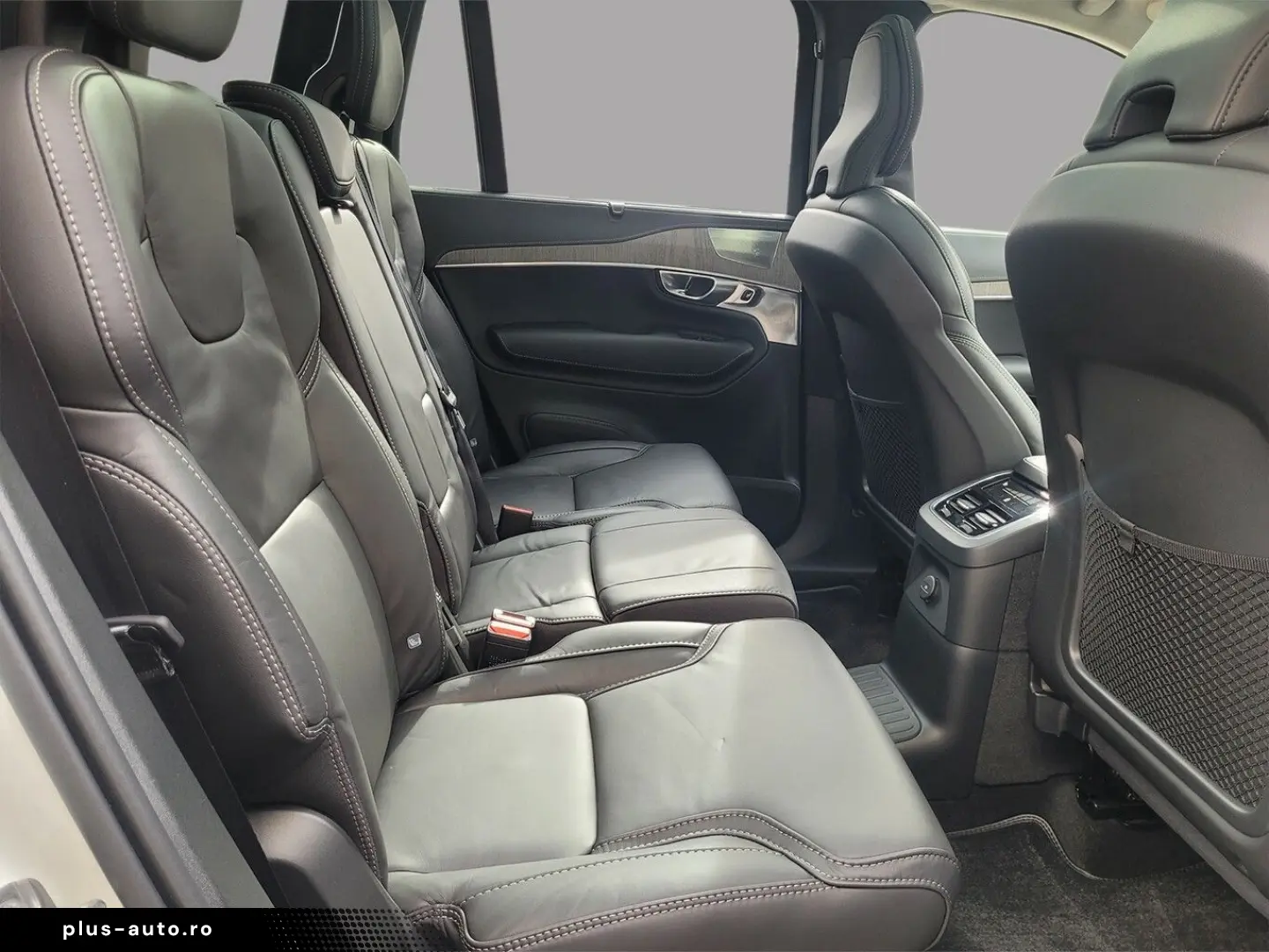 VOLVO XC90 T8 Ultra Dark Luft Massage B&W