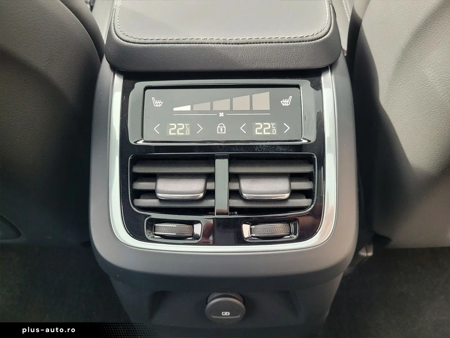 VOLVO XC90 T8 Ultra Dark Luft Massage B&W