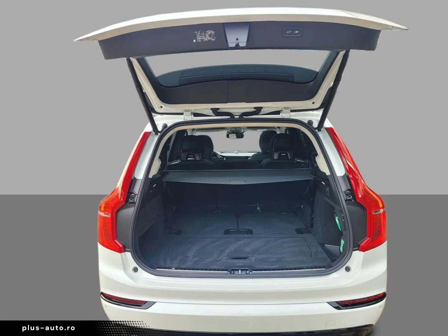 VOLVO XC90 T8 Ultra Dark Luft Massage B&W
