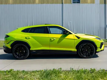 LAMBORGHINI Urus 4.0 V8 S Verde Citrea BO Night AHK WAR 4 28