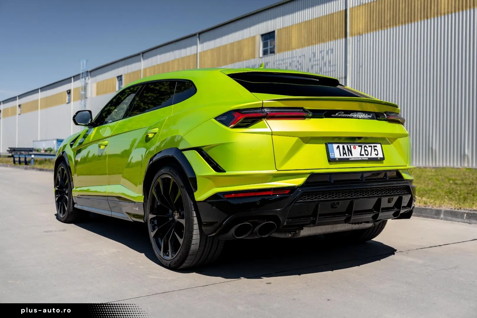 LAMBORGHINI Urus 4.0 V8 S Verde Citrea BO Night AHK WAR 4 28