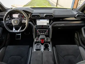 LAMBORGHINI Urus 4.0 V8 S Verde Citrea BO Night AHK WAR 4 28
