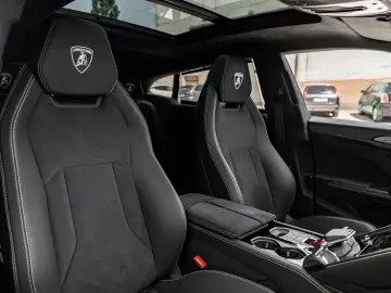 LAMBORGHINI Urus 4.0 V8 S Verde Citrea BO Night AHK WAR 4 28