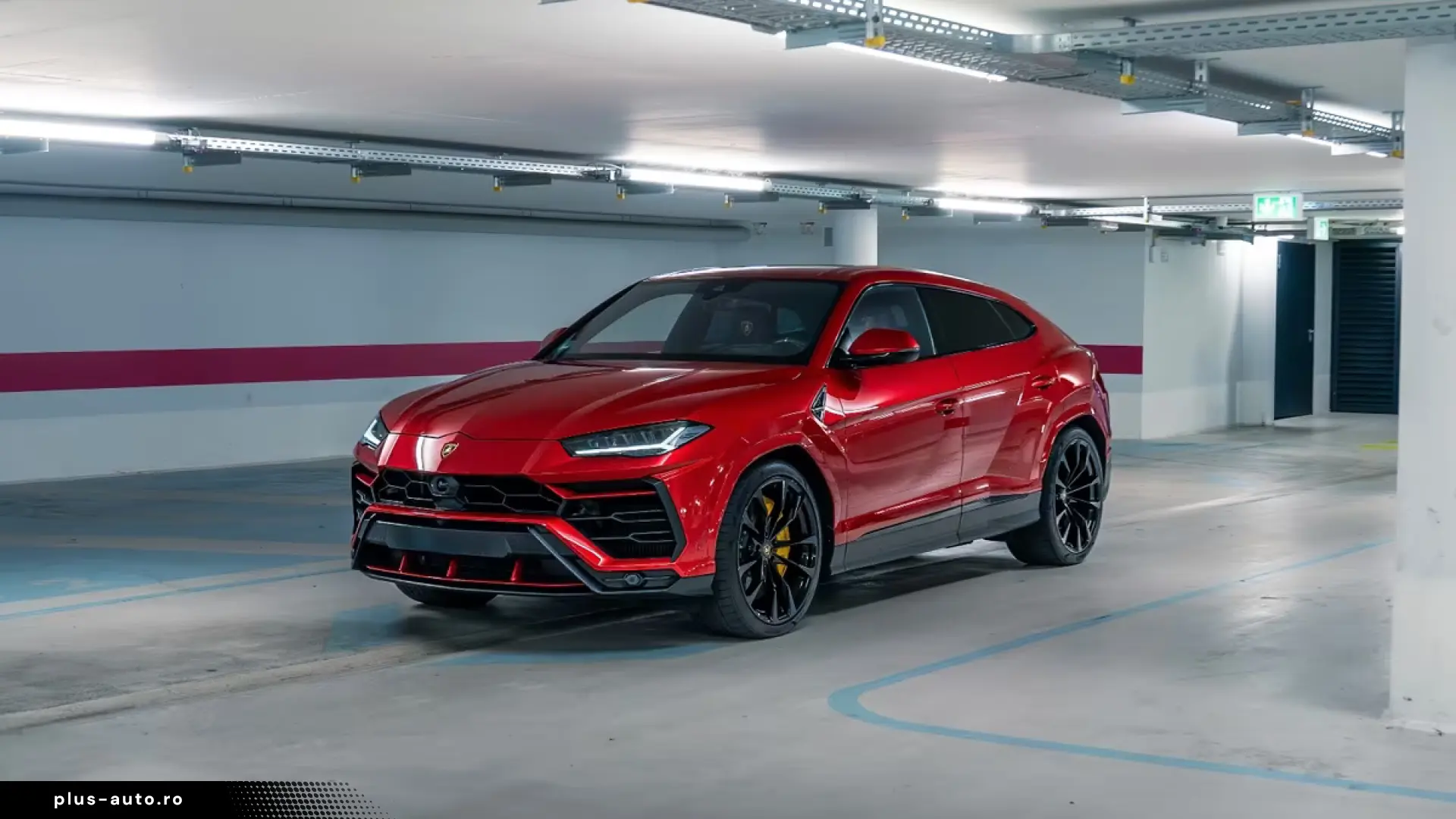 Lamborghini Urus 23  B&O PANO CARBON MASSAGE AMBIENT