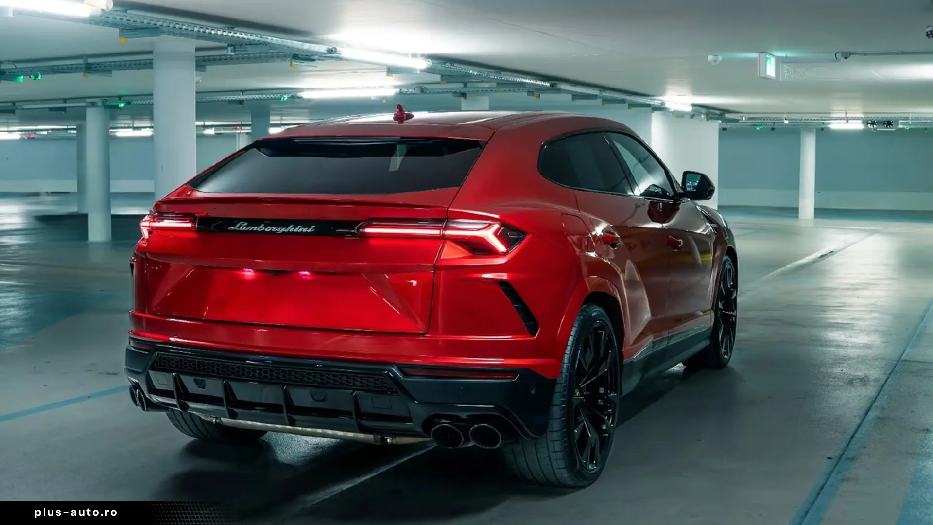 Lamborghini Urus 23  B&O PANO CARBON MASSAGE AMBIENT