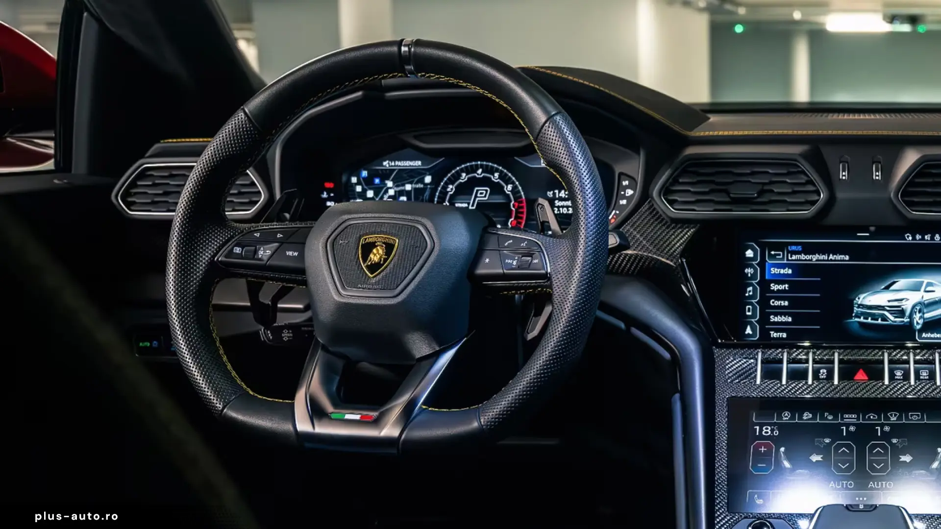 Lamborghini Urus 23  B&O PANO CARBON MASSAGE AMBIENT