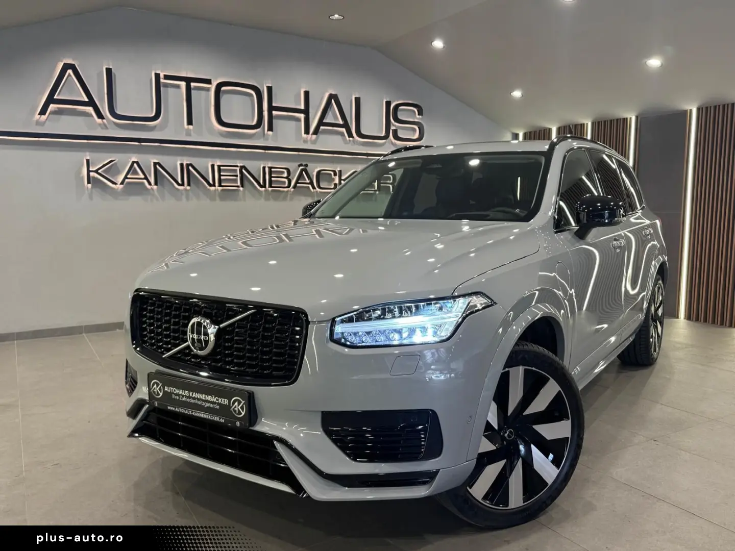 VOLVO XC90 Plus Dark Recharge Plug-In Hybrid AWD