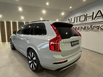 VOLVO XC90 Plus Dark Recharge Plug-In Hybrid AWD