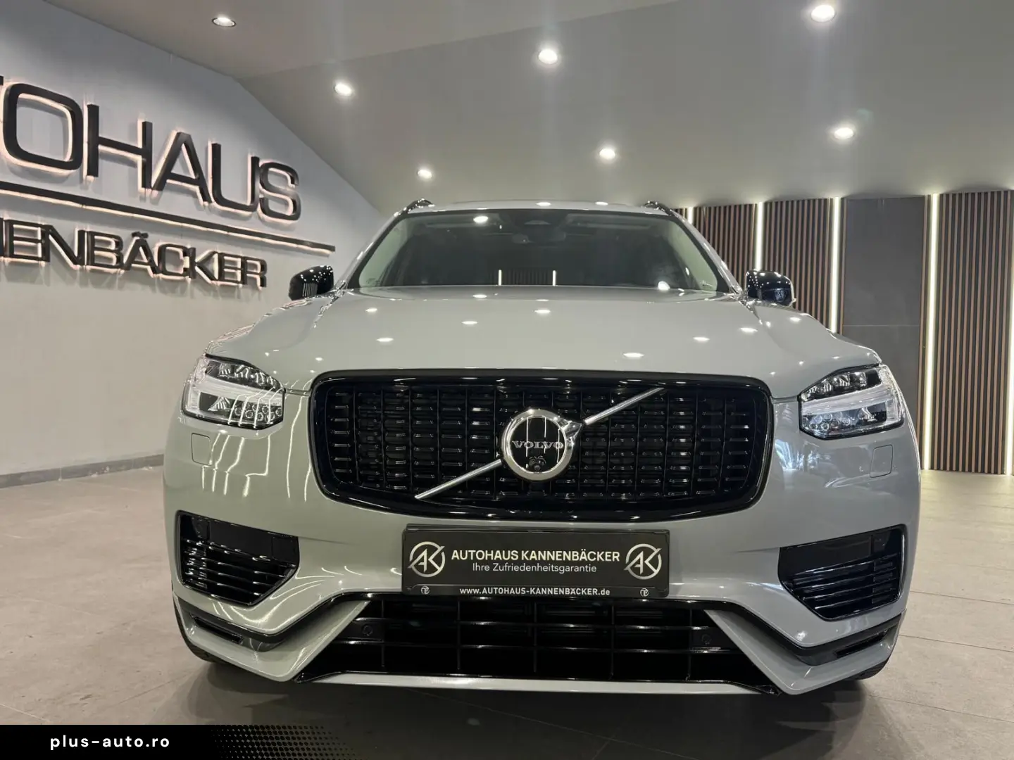 VOLVO XC90 Plus Dark Recharge Plug-In Hybrid AWD