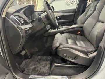 VOLVO XC90 Plus Dark Recharge Plug-In Hybrid AWD