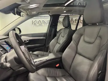 VOLVO XC90 Plus Dark Recharge Plug-In Hybrid AWD