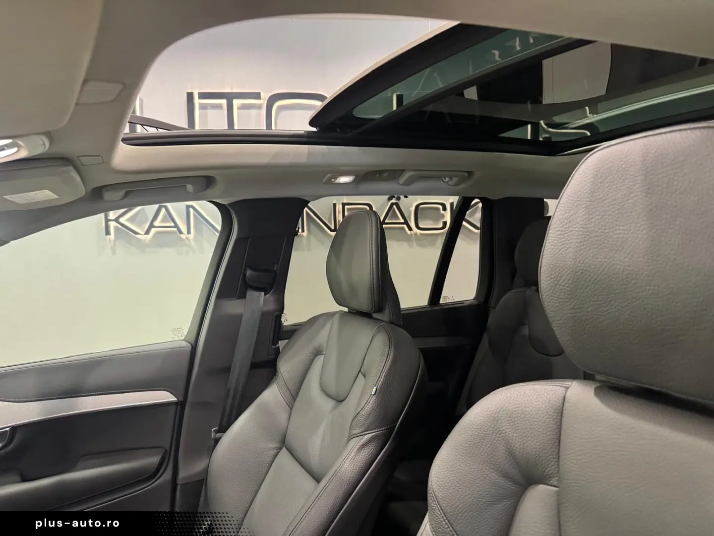 VOLVO XC90 Plus Dark Recharge Plug-In Hybrid AWD