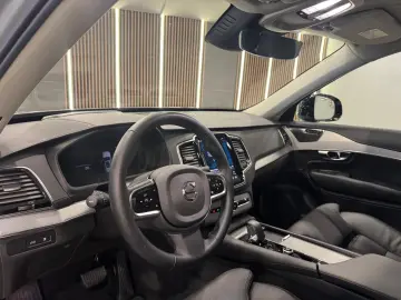 VOLVO XC90 Plus Dark Recharge Plug-In Hybrid AWD
