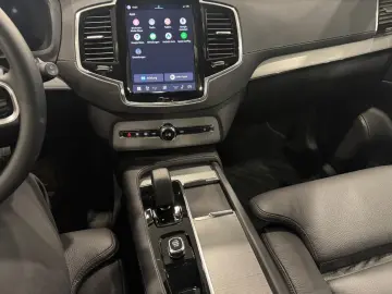 VOLVO XC90 Plus Dark Recharge Plug-In Hybrid AWD