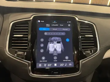 VOLVO XC90 Plus Dark Recharge Plug-In Hybrid AWD