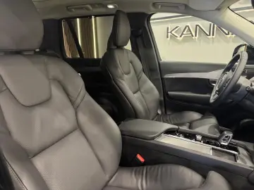 VOLVO XC90 Plus Dark Recharge Plug-In Hybrid AWD