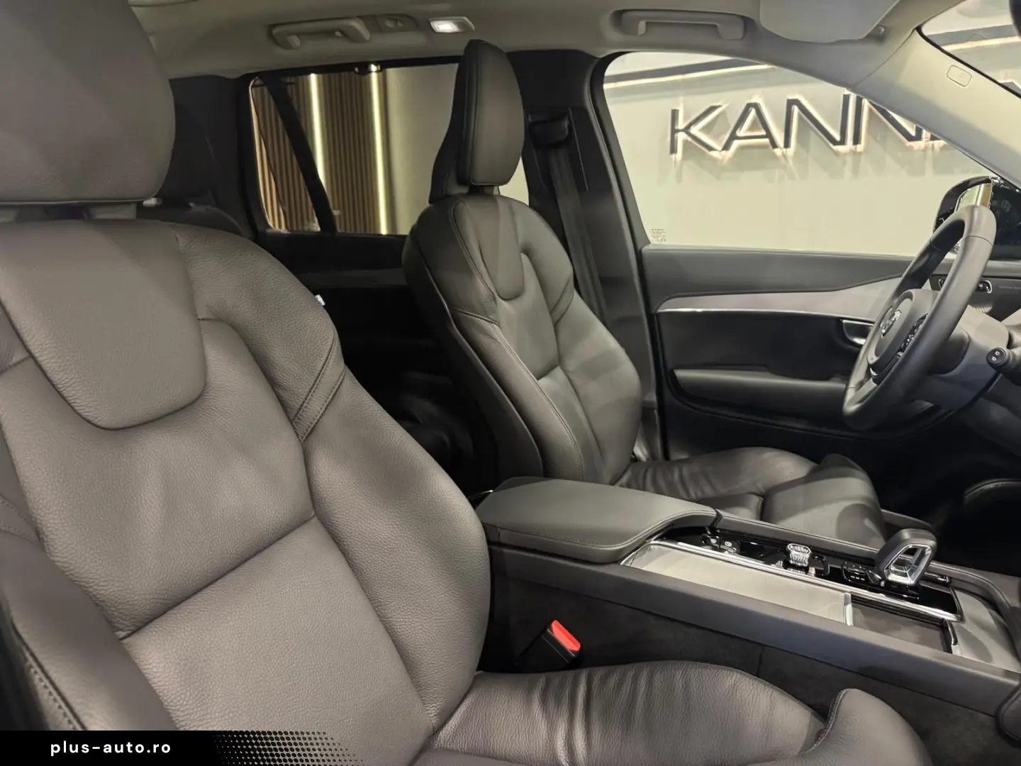 VOLVO XC90 Plus Dark Recharge Plug-In Hybrid AWD
