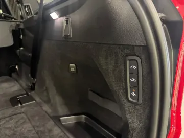 VOLVO XC90 Plus Dark Recharge Plug-In Hybrid AWD