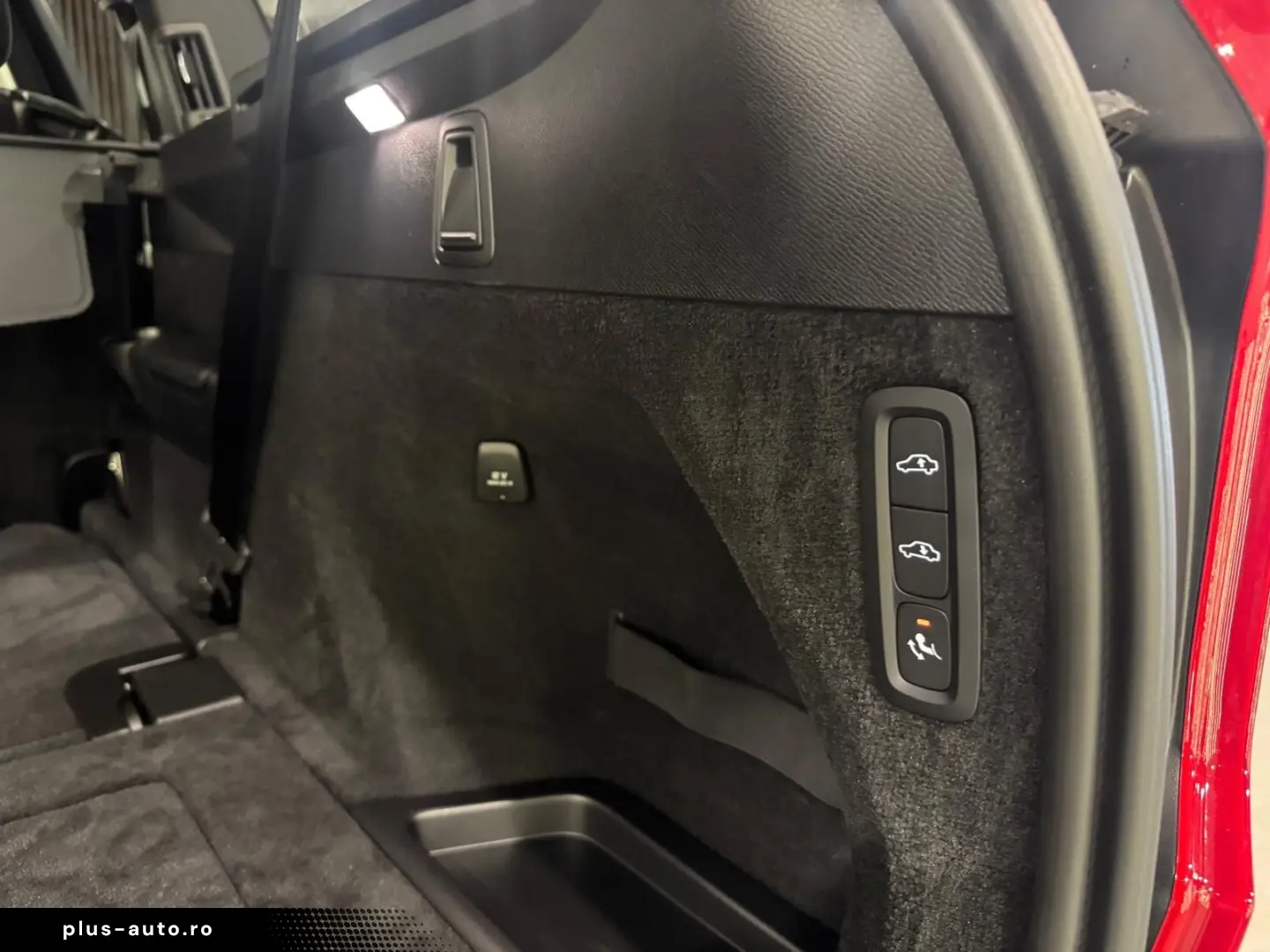 VOLVO XC90 Plus Dark Recharge Plug-In Hybrid AWD
