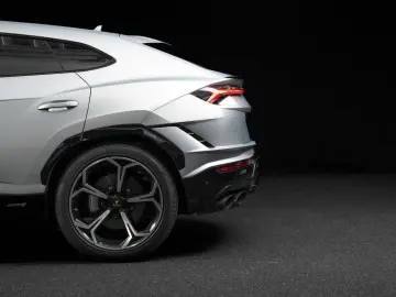 LAMBORGHINI Urus 4.0 V8 S