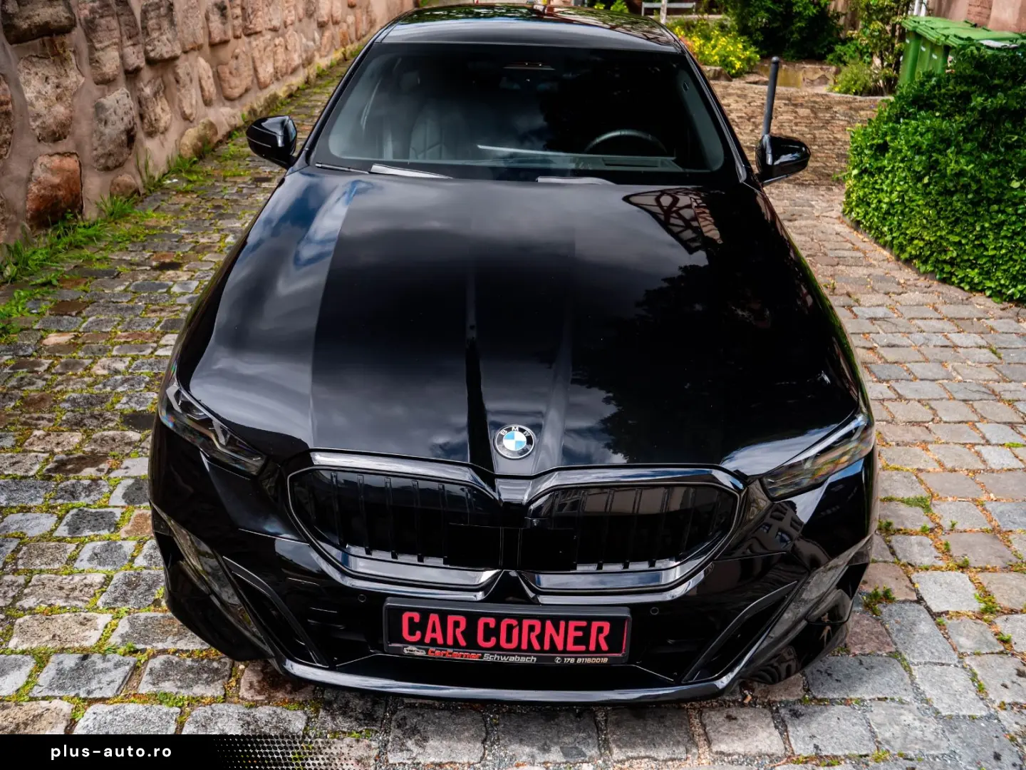 BMW 520d M-SPORTPRO PANO HEADUP KAMRA GLOW H&K