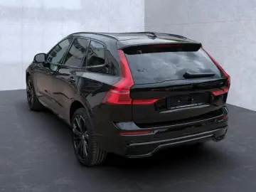 VOLVO XC 60 Plus Black Edition AWD