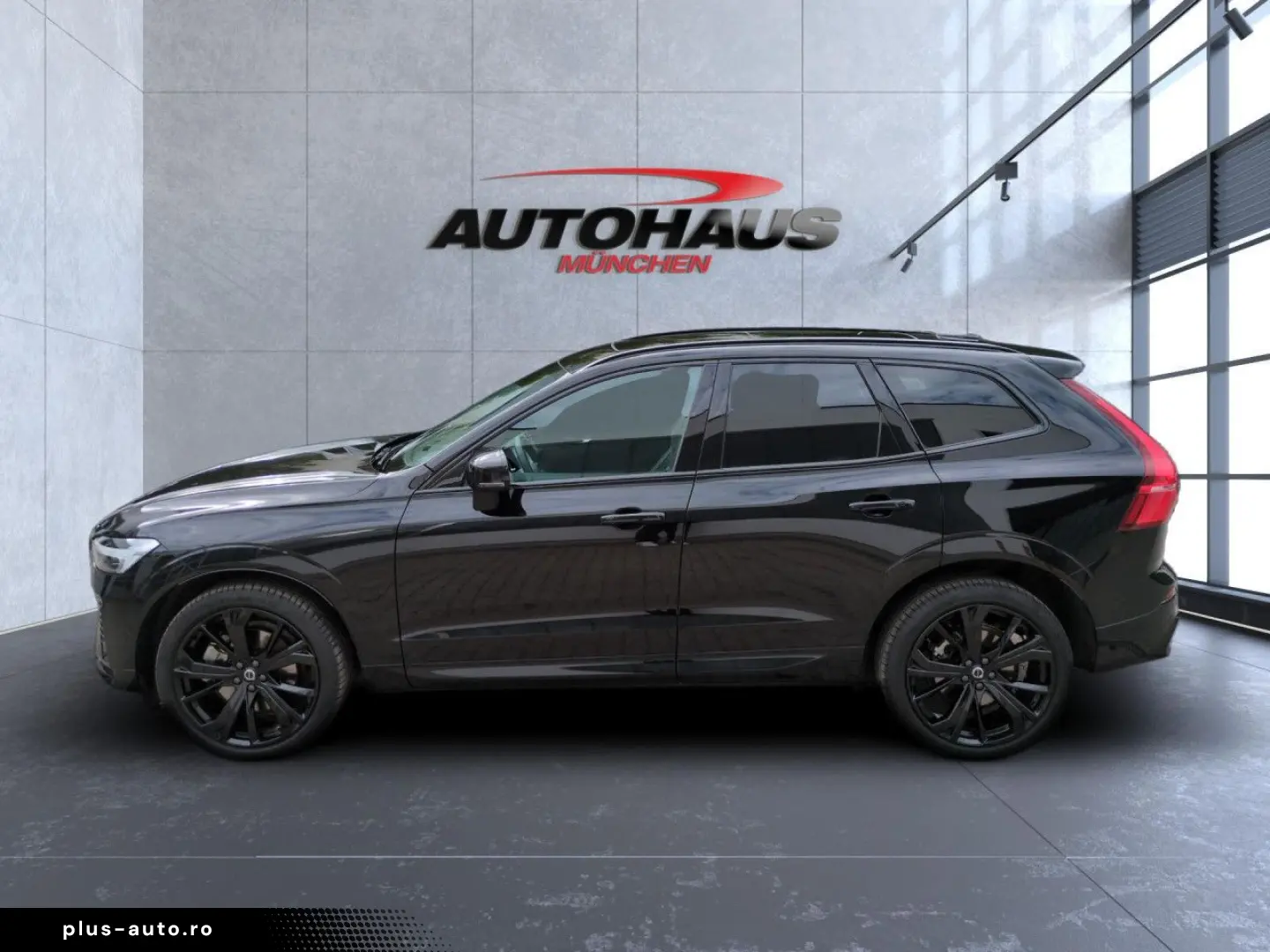 VOLVO XC 60 Plus Black Edition AWD