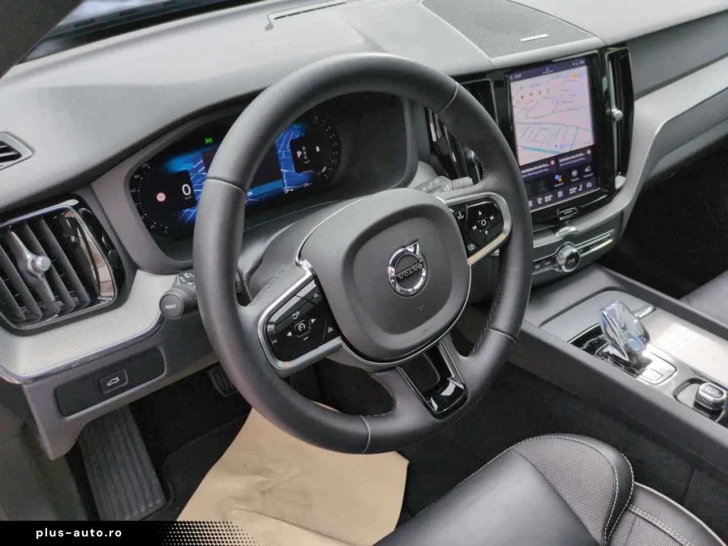 VOLVO XC 60 Plus Black Edition AWD