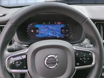 VOLVO XC 60 Plus Black Edition AWD