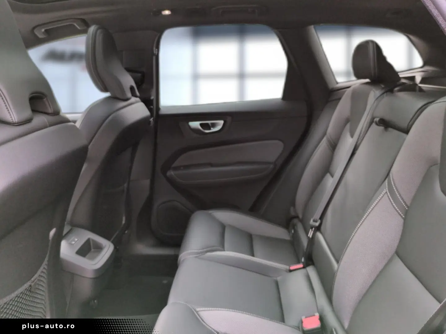VOLVO XC 60 Plus Black Edition AWD