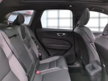 VOLVO XC 60 Plus Black Edition AWD