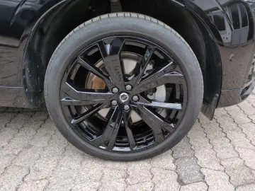 VOLVO XC 60 Plus Black Edition AWD