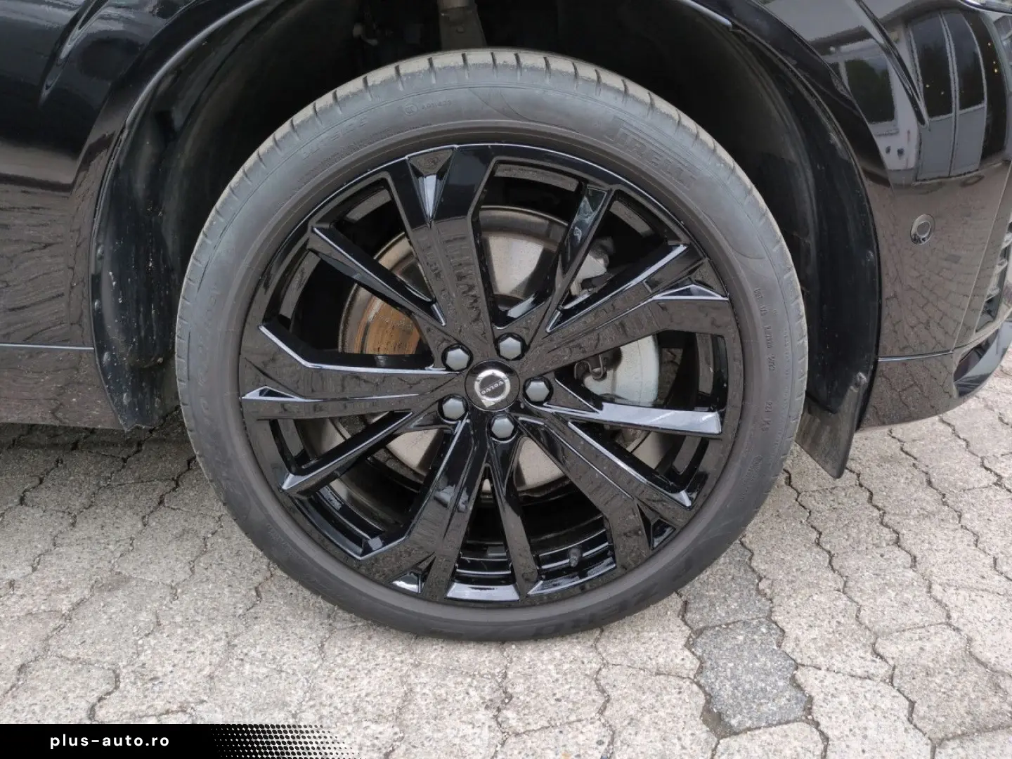 VOLVO XC 60 Plus Black Edition AWD