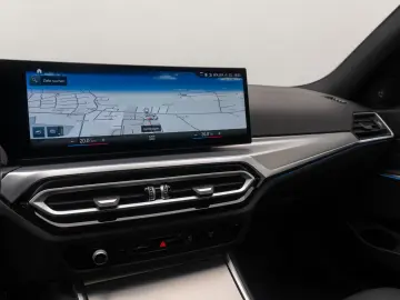 BMW M340i xD H K DAB AHK Panorama 19Zoll WidsDisplay