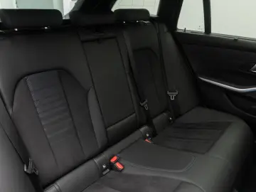 BMW M340i xD H K DAB AHK Panorama 19Zoll WidsDisplay