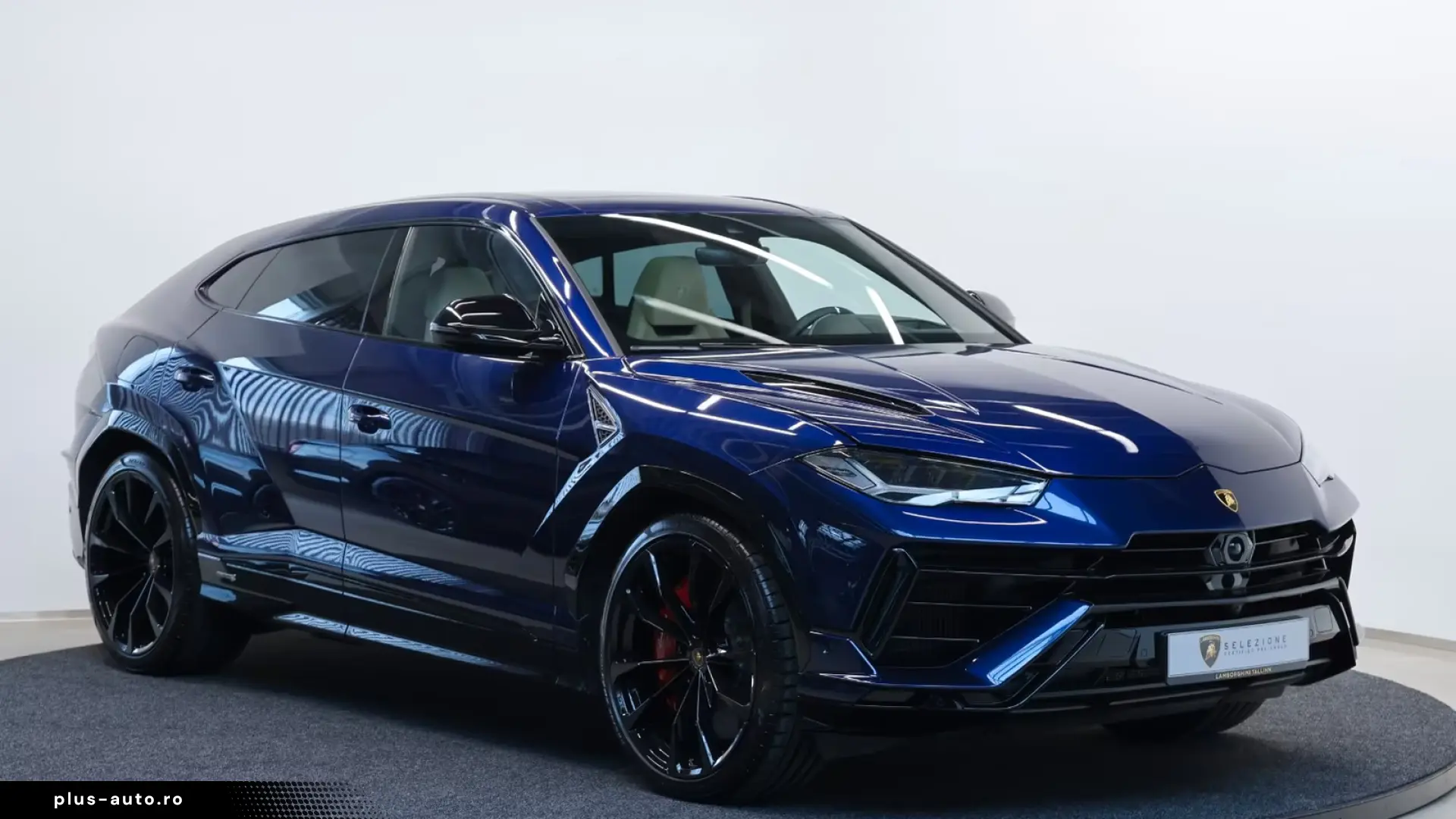 Lamborghini S   AKRAPOVIC   PANO   B & O   MASSAGE