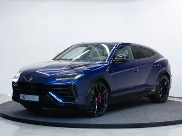 Lamborghini S   AKRAPOVIC   PANO   B & O   MASSAGE