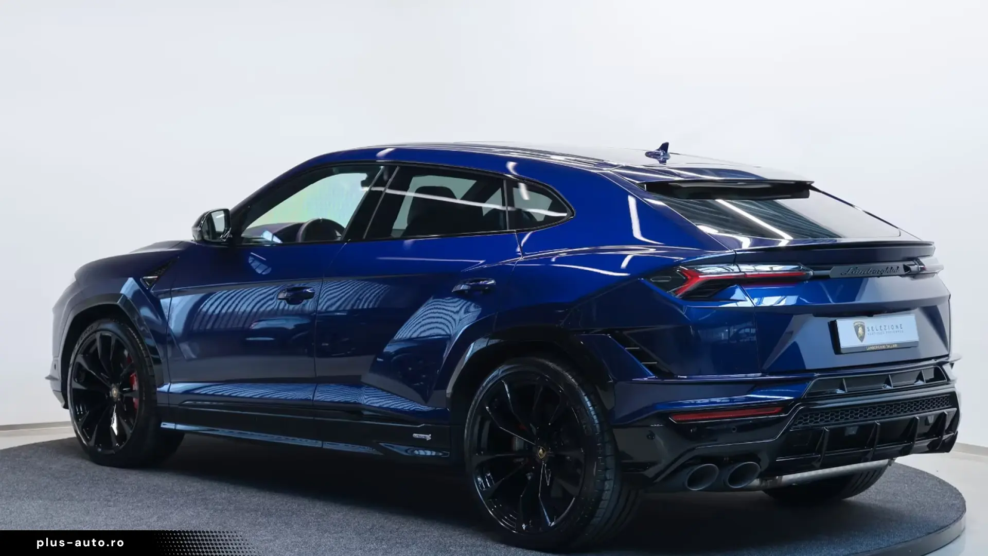 Lamborghini S   AKRAPOVIC   PANO   B & O   MASSAGE