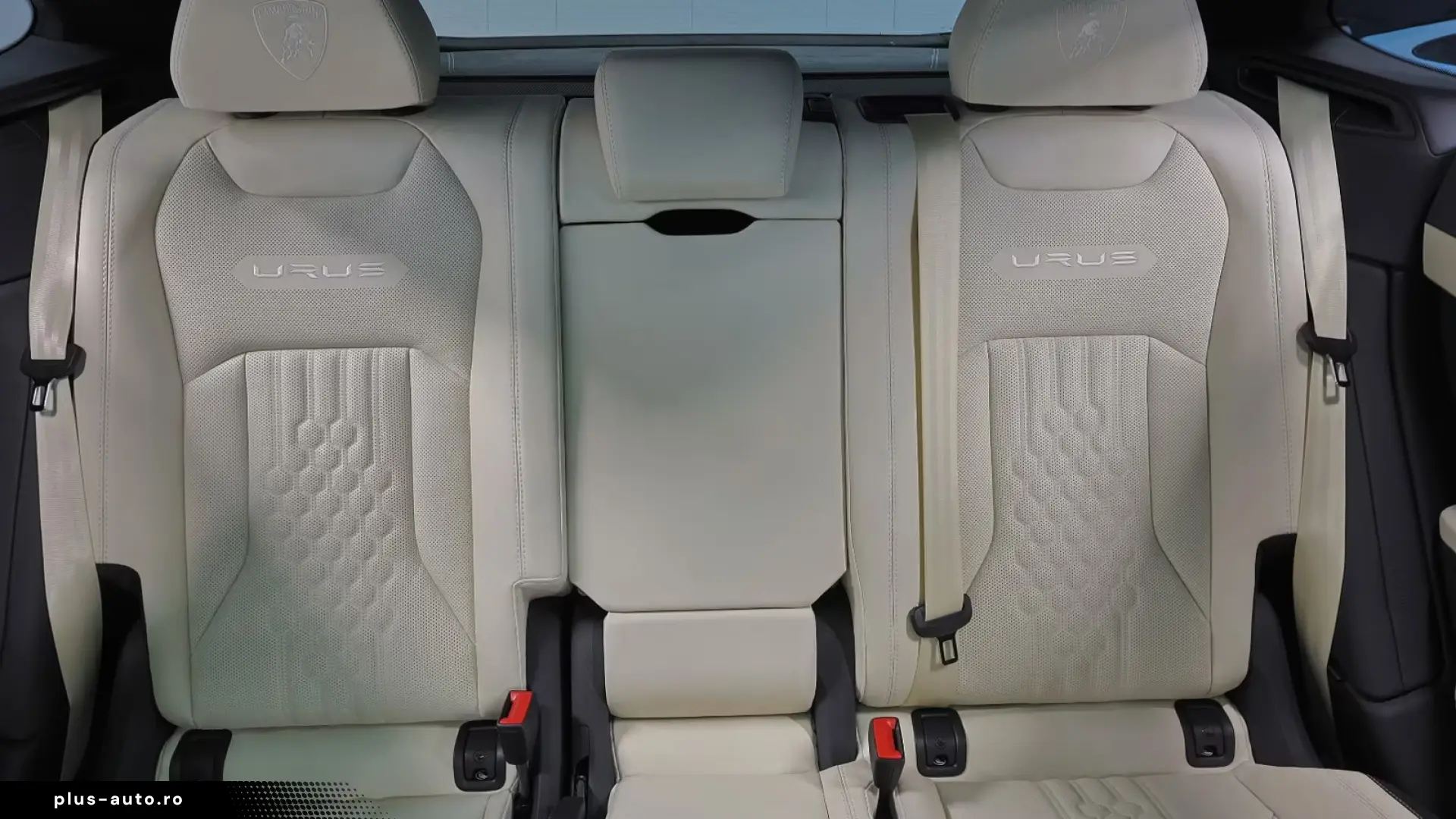 Lamborghini S   AKRAPOVIC   PANO   B & O   MASSAGE