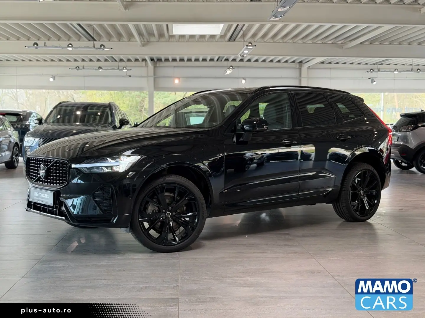 VOLVO XC60 T6 Ultra Black Edition