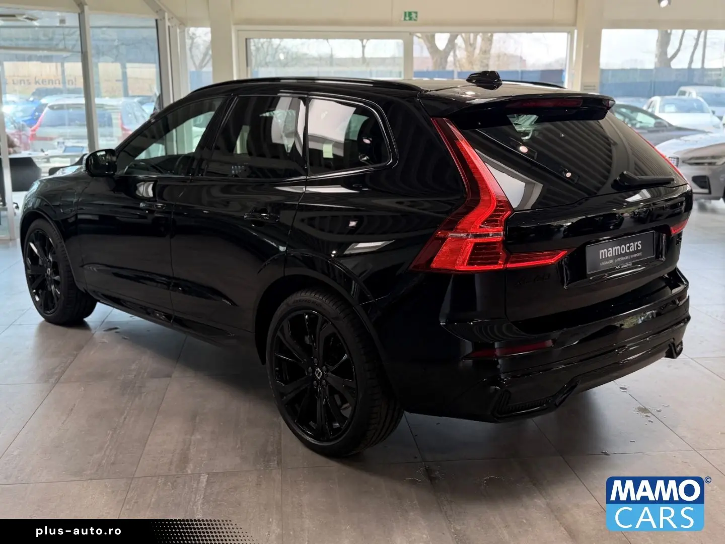 VOLVO XC60 T6 Ultra Black Edition