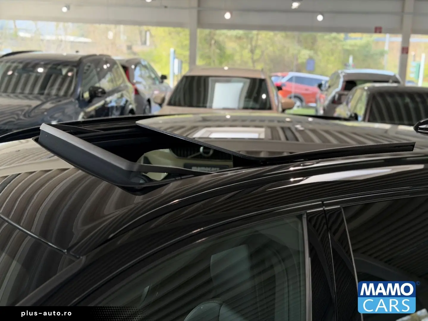 VOLVO XC60 T6 Ultra Black Edition