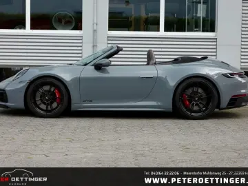 PORSCHE 992 Carrera 4 GTS Cabrio 1. Hand Porsche Approve