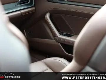 PORSCHE 992 Carrera 4 GTS Cabrio 1. Hand Porsche Approve