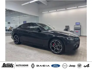 ALFA ROMEO Giulia 2.0 Turbo 16V AT8-Q4 Veloce AUTOMATIK 4WD